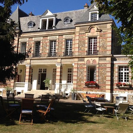 Appartement De 100M2 Dans Un Parc A 20 Mn Du Centre De Paris Garches Zewnętrze zdjęcie