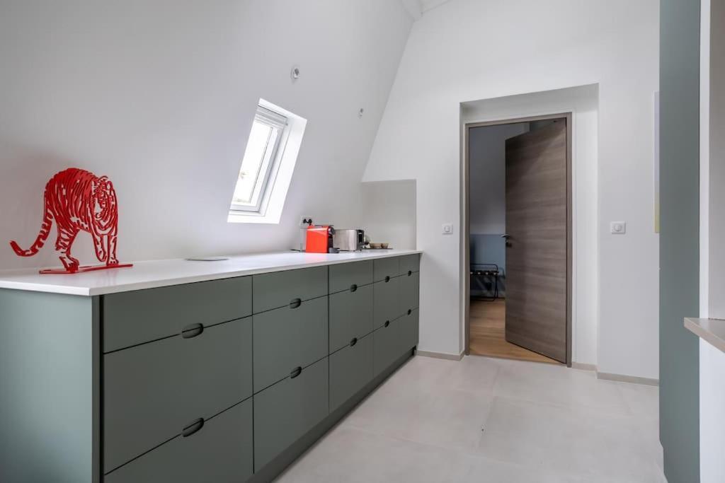 Appartement De 100M2 Dans Un Parc A 20 Mn Du Centre De Paris Garches Zewnętrze zdjęcie