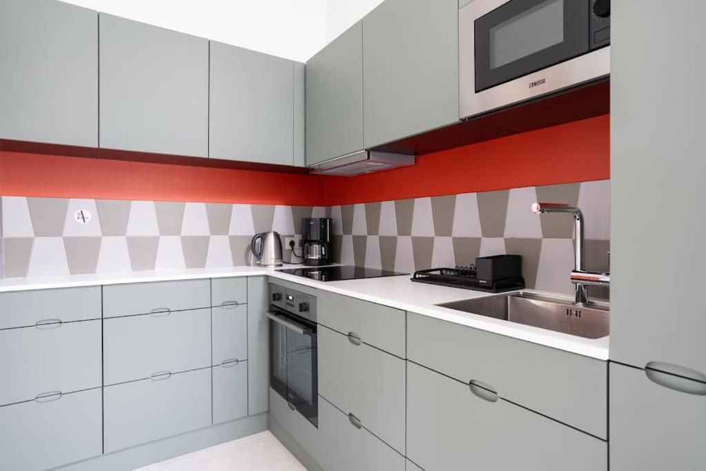 Appartement De 100M2 Dans Un Parc A 20 Mn Du Centre De Paris Garches Zewnętrze zdjęcie