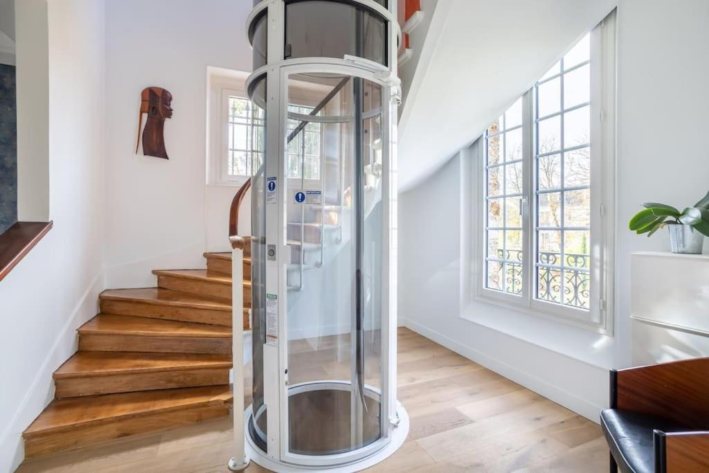 Appartement De 100M2 Dans Un Parc A 20 Mn Du Centre De Paris Garches Zewnętrze zdjęcie