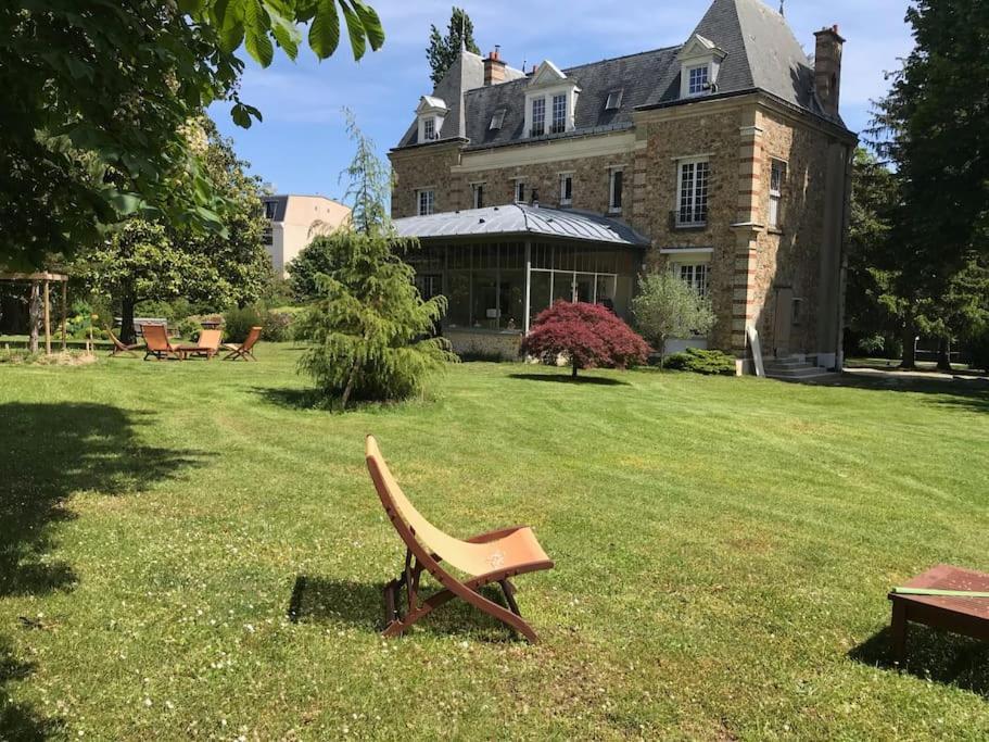 Appartement De 100M2 Dans Un Parc A 20 Mn Du Centre De Paris Garches Zewnętrze zdjęcie