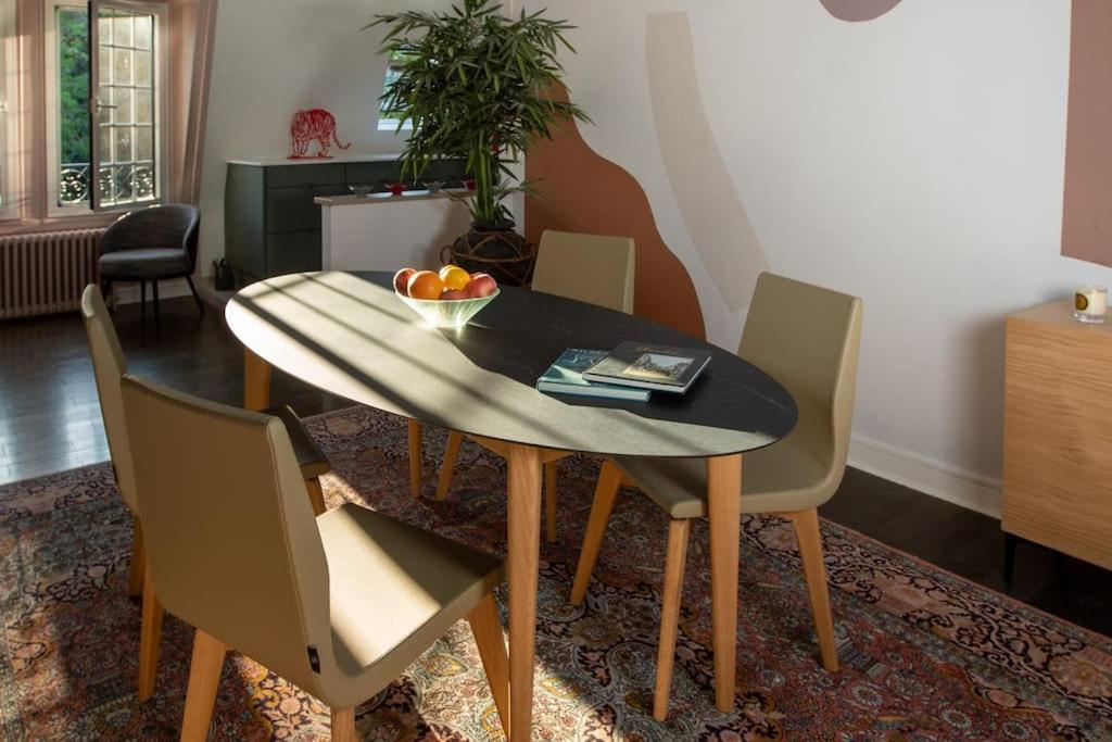 Appartement De 100M2 Dans Un Parc A 20 Mn Du Centre De Paris Garches Zewnętrze zdjęcie