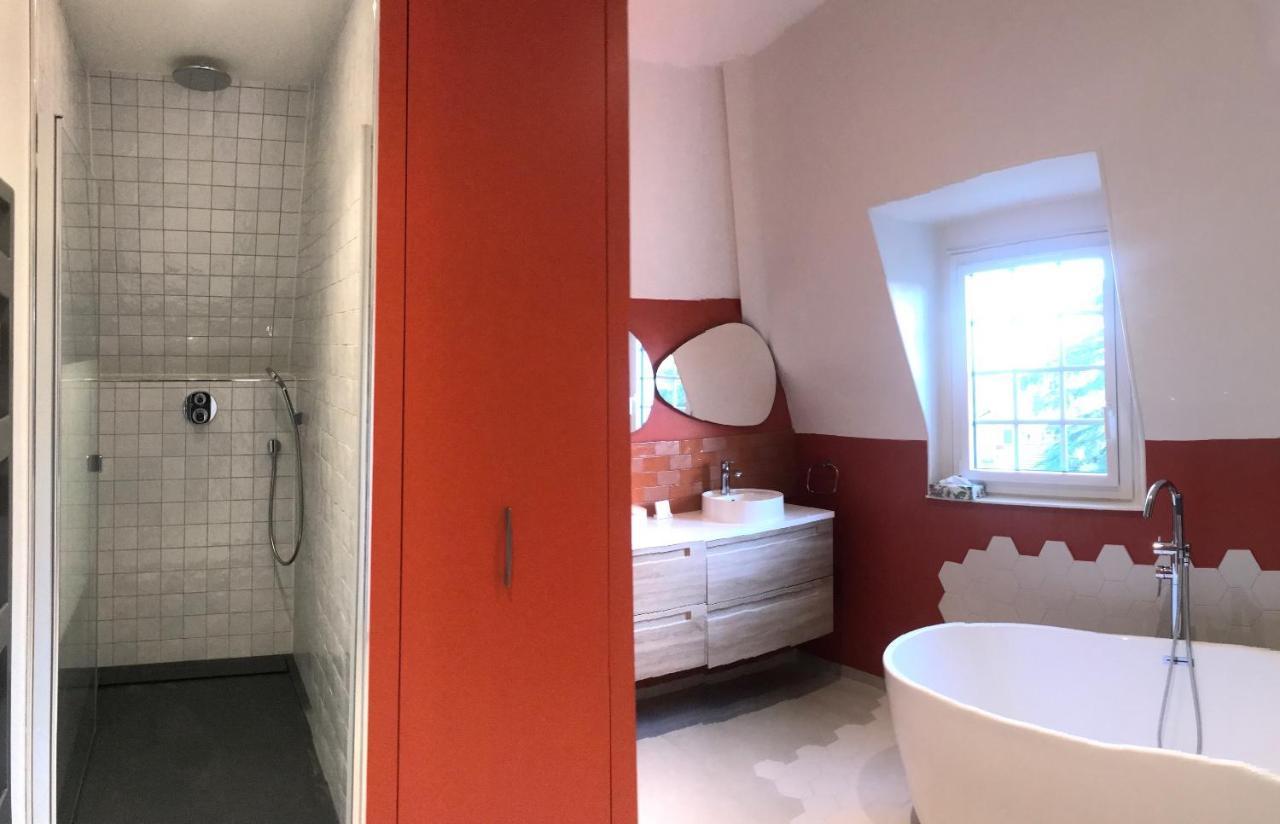 Appartement De 100M2 Dans Un Parc A 20 Mn Du Centre De Paris Garches Zewnętrze zdjęcie