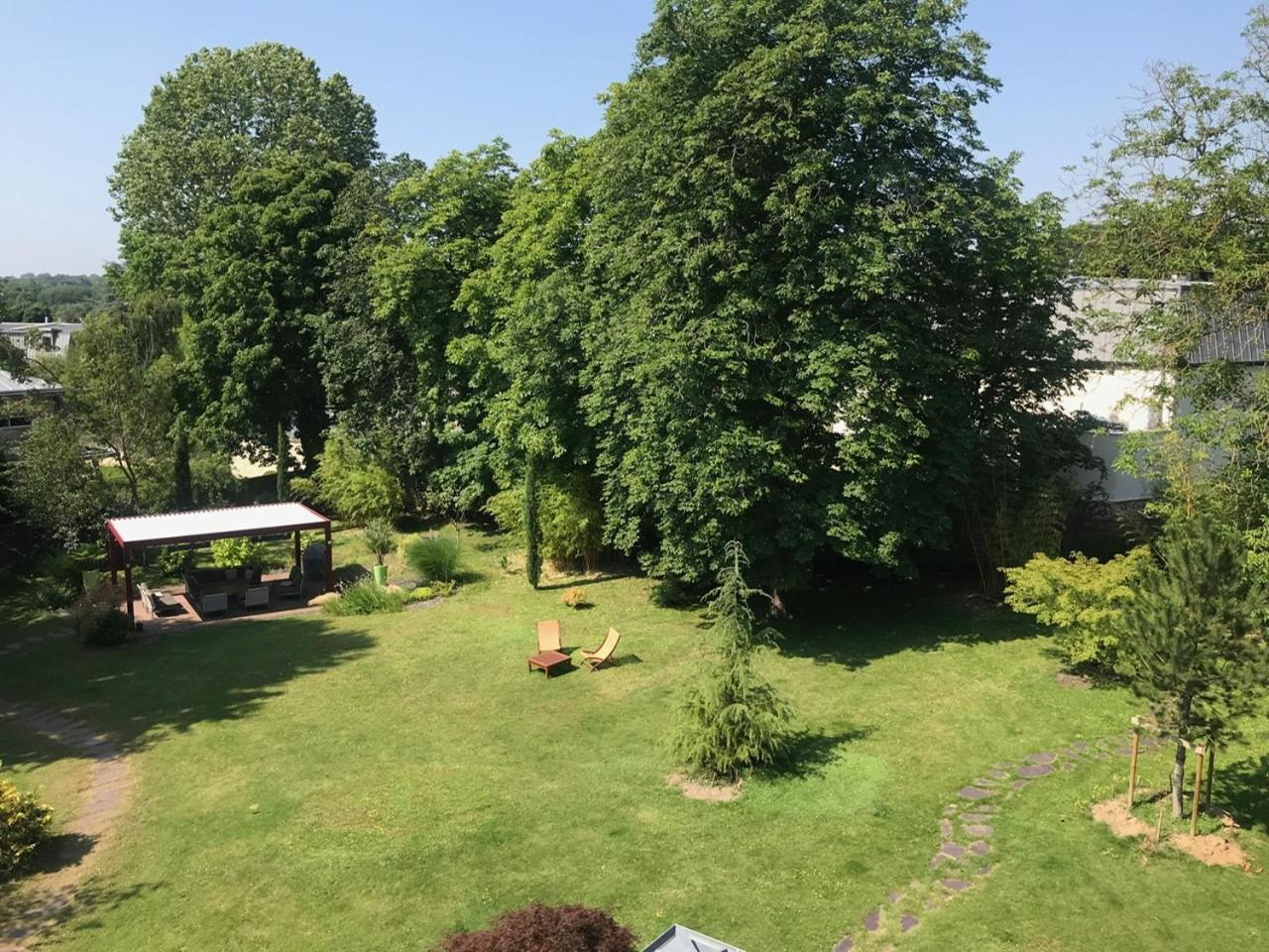 Appartement De 100M2 Dans Un Parc A 20 Mn Du Centre De Paris Garches Zewnętrze zdjęcie