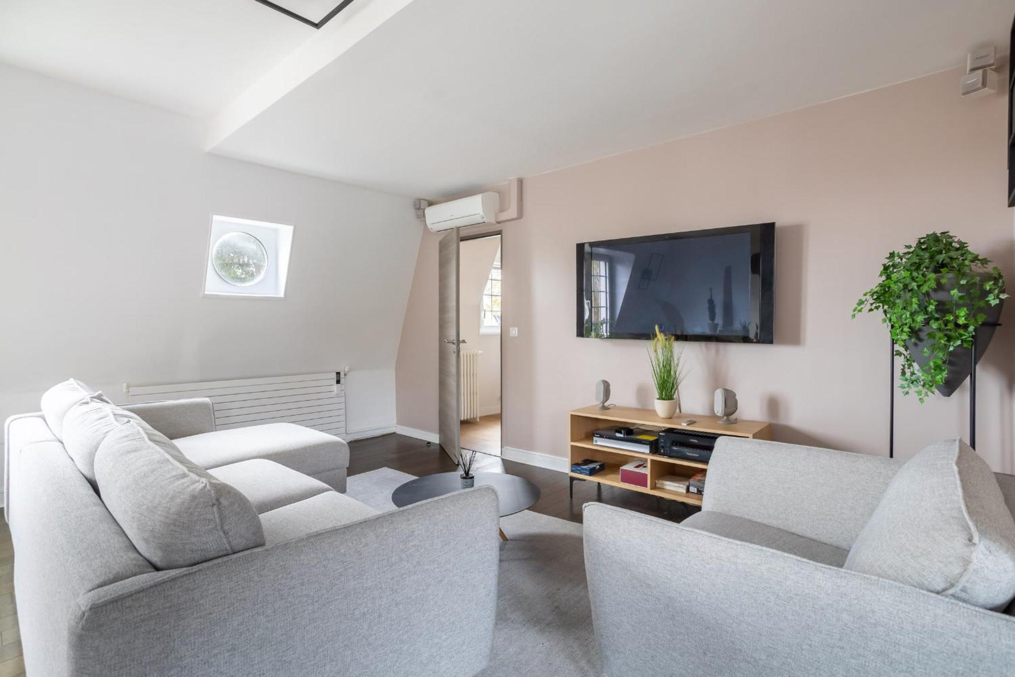 Appartement De 100M2 Dans Un Parc A 20 Mn Du Centre De Paris Garches Zewnętrze zdjęcie